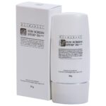 Dermaheal UVA & UVB Radiation Protection Ultra Light Sunscreen Spf50 Pa+++, 50g